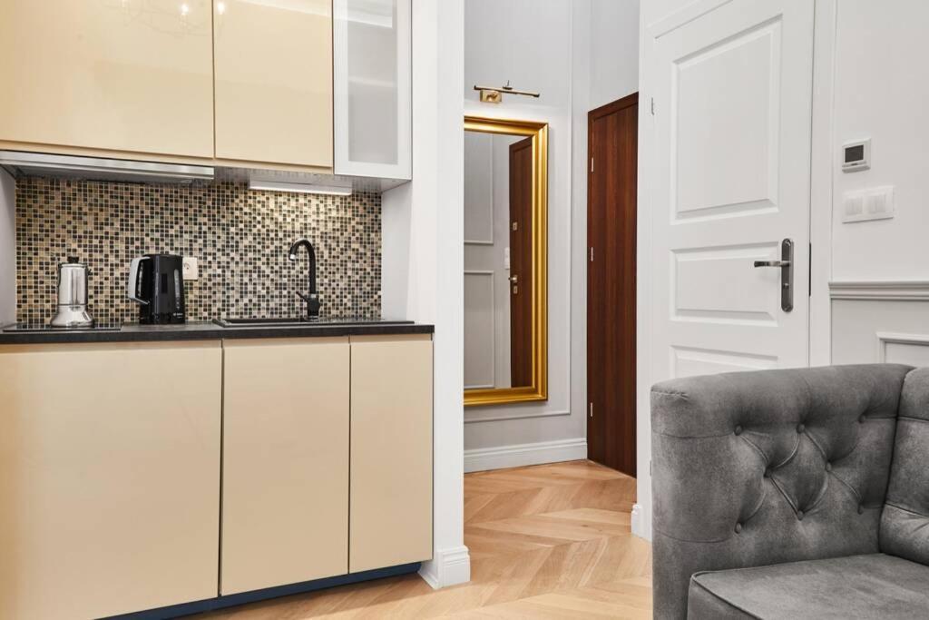 Househost Apartment I: Studencka Street Krakkó Kültér fotó